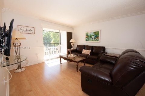 Condo in Sunny Isles Beach, Florida, 1 bedroom  № 2082750 - photo 5