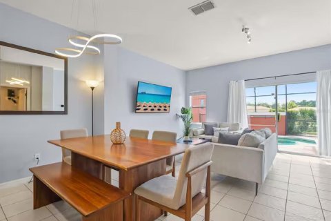 Touwnhouse à vendre à Kissimmee, Floride: 3 chambres, 120.31 m2 № 2121162 - photo 5