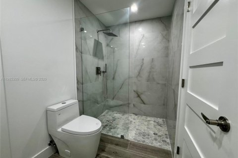 Купить виллу или дом в Пальметто-Бей, Флорида 4 спальни, 276.94м2, № 2040198 - фото 10