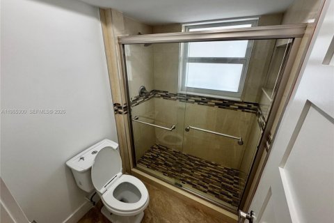 Купить виллу или дом в Пальметто-Бей, Флорида 4 спальни, 276.94м2, № 2040198 - фото 17