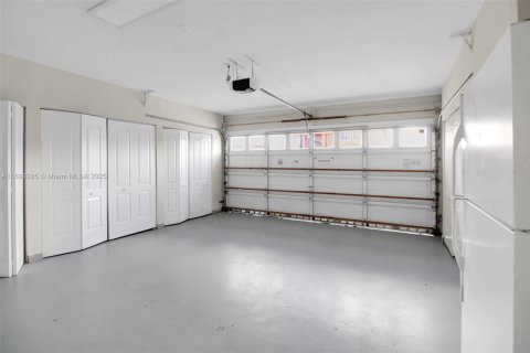 Villa ou maison à vendre à Hialeah, Floride: 5 chambres, 267.65 m2 № 1949060 - photo 30
