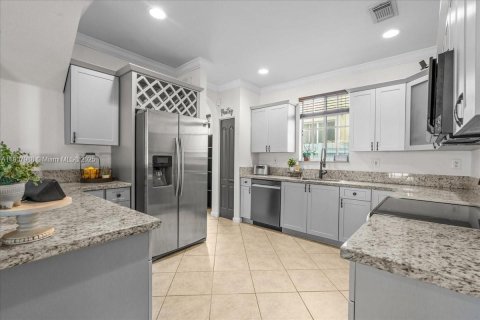 Villa ou maison à vendre à Homestead, Floride: 4 chambres, 244.05 m2 № 1970229 - photo 1