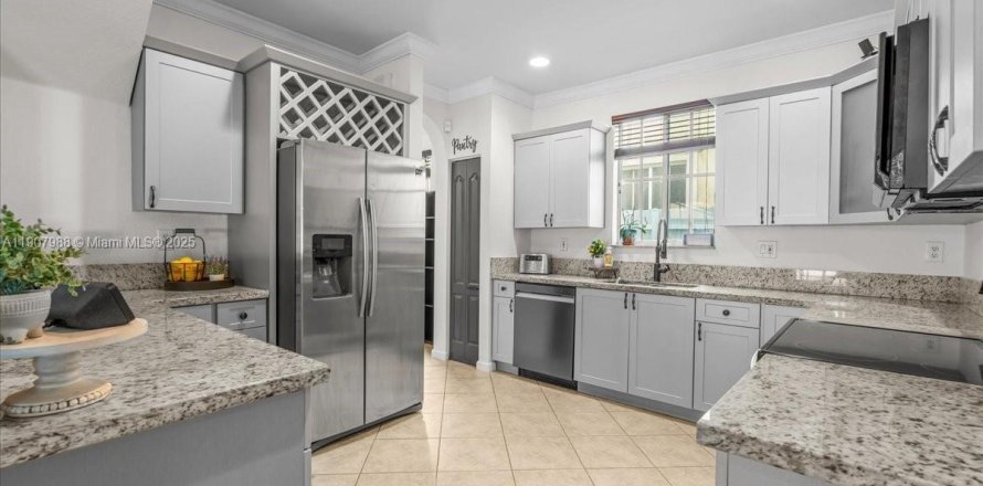 Villa ou maison à Homestead, Floride 4 chambres, 244.05 m2 № 1970229