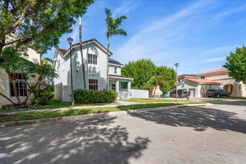 Villa ou maison à vendre à Homestead, Floride: 4 chambres, 244.05 m2 № 1970229 - photo 5