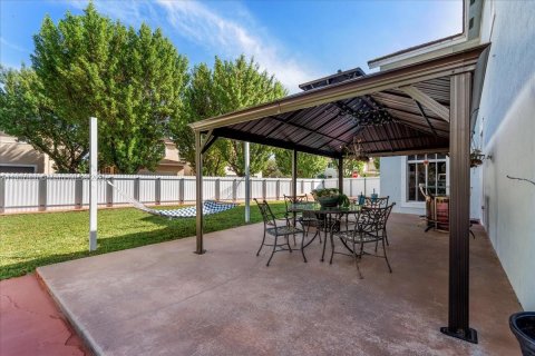 Villa ou maison à vendre à Homestead, Floride: 4 chambres, 244.05 m2 № 1970229 - photo 19