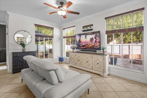 Villa ou maison à vendre à Homestead, Floride: 4 chambres, 244.05 m2 № 1970229 - photo 28