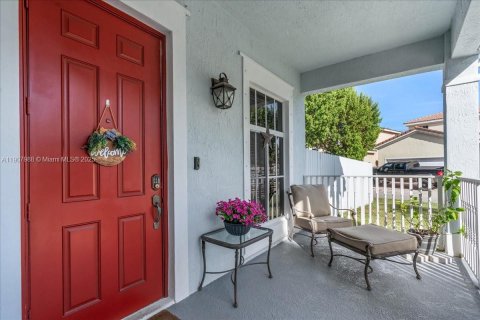 Villa ou maison à vendre à Homestead, Floride: 4 chambres, 244.05 m2 № 1970229 - photo 4