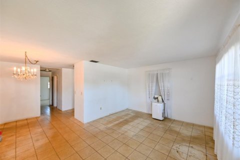 Casa en venta en Saint Petersburg, Florida, 2 dormitorios, 105.35 m2 № 1851101 - foto 23
