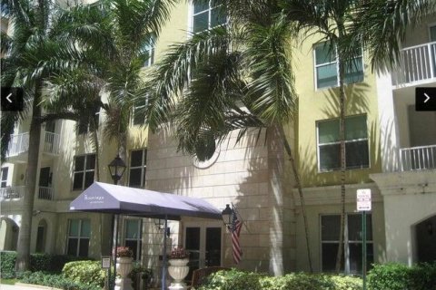Condominio en alquiler en Lantana, Florida, 2 dormitorios, 117.52 m2 № 2240570 - foto 9