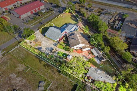 Immobilier commercial à Apopka, Floride 1309.46 m2 № 2135345