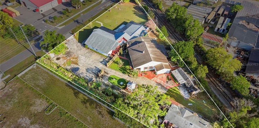 Commercial property in Apopka, Florida 1309.46 sq.m. № 2135345
