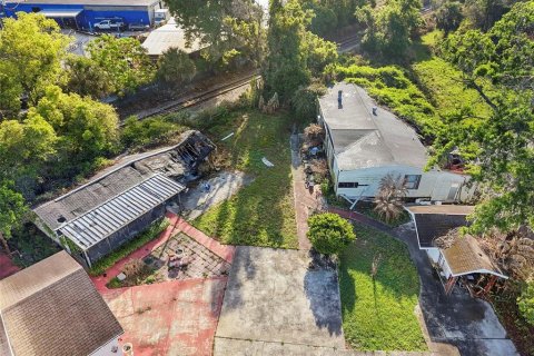 Commercial property in Apopka, Florida 1309.46 sq.m. № 2135345 - photo 3