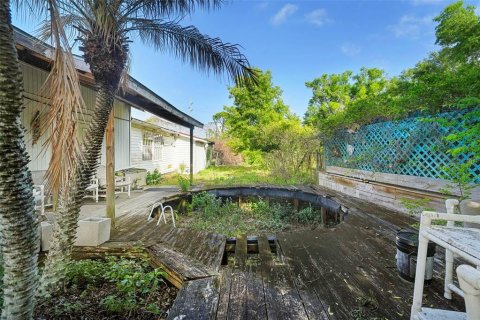 Commercial property in Apopka, Florida 1309.46 sq.m. № 2135345 - photo 12