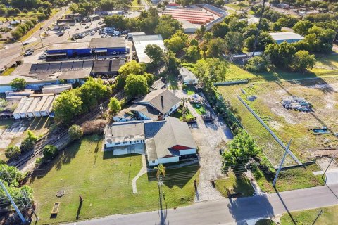 Commercial property in Apopka, Florida 1309.46 sq.m. № 2135345 - photo 4