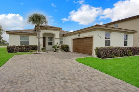 House in Port St. Lucie, Florida 4 bedrooms, 211.07 sq.m. № 2187482
