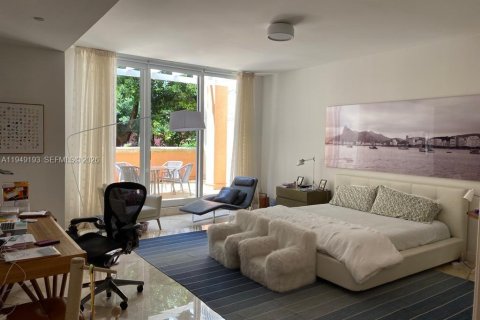 Купить кондоминиум в Ки-Бискейн, Флорида 5 спален, 295.99м2, № 2005830 - фото 25