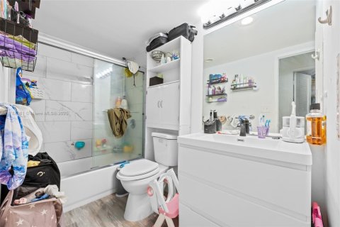 Condo in Sunny Isles Beach, Florida, 2 bedrooms  № 1701990 - photo 6