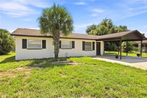 House in Sarasota, Florida 3 bedrooms, 105.44 sq.m. № 2315240