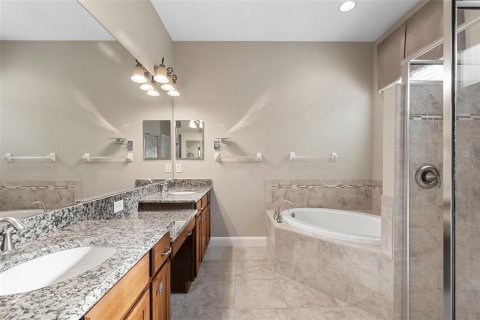 Casa en alquiler en Tampa, Florida, 4 dormitorios, 307.6 m2 № 1917019 - foto 29