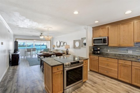 Condo in Clearwater, Florida, 2 bedrooms  № 1677170 - photo 6