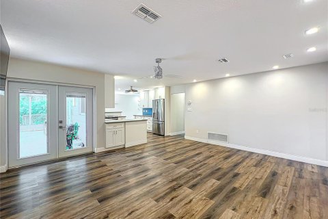 Casa en alquiler en Altamonte Springs, Florida, 3 dormitorios, 151.34 m2 № 1888523 - foto 16
