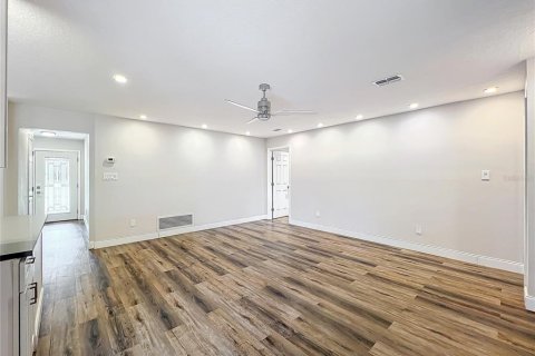 Casa en alquiler en Altamonte Springs, Florida, 3 dormitorios, 151.34 m2 № 1888523 - foto 18