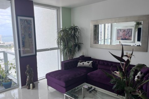Condo in Miami, Florida, 1 bedroom № 2186023 - photo 12