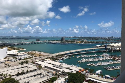 Condo in Miami, Florida, 1 bedroom  № 2186023