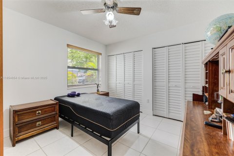 Propiedad comercial en venta en Miami, Florida, 201.78 m2 № 1874940 - foto 15