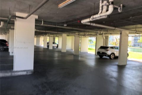 Condo in Cutler Bay, Florida, 2 bedrooms № 2032233 - photo 20