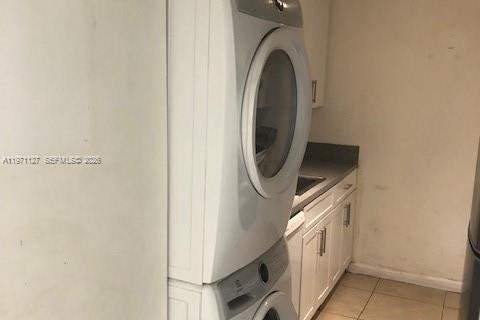 Condominio en venta en Cutler Bay, Florida, 2 dormitorios, 91.04 m2 № 2032233 - foto 3