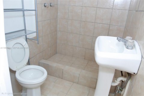 Снять в аренду коммерческую недвижимость в Форт-Лодердейл, Флорида 1 спальня, № 2006631 - фото 7