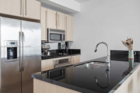 Купить кондоминиум в Майами, Флорида 2 спальни, 102.19м2, № 2145723 - фото 7