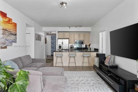 Condo in Miami, Florida, 2 bedrooms № 2145723