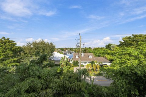 Condo in Fort Lauderdale, Florida, 1 bedroom  № 2397224 - photo 11