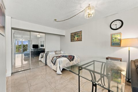 Condo in Fort Lauderdale, Florida, 1 bedroom  № 2397224 - photo 7