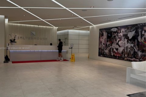 Apartamento en alquiler en Miami, Florida, 1 dormitorio, 62.43 m2 № 1971419 - foto 15