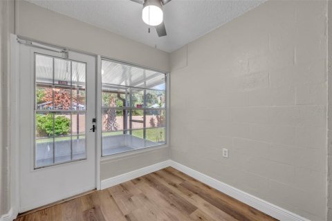 Condominio en venta en DeLand, Florida, 2 dormitorios, 96.9 m2 № 2122533 - foto 19