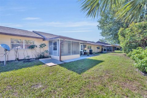 Condominio en venta en DeLand, Florida, 2 dormitorios, 96.9 m2 № 2122533 - foto 25