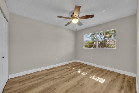Condominio en venta en DeLand, Florida, 2 dormitorios, 96.9 m2 № 2122533 - foto 13