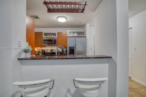 Copropriété à louer à Miami, Floride: 2 chambres, 109.9 m2 № 2288138 - photo 10