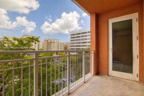 Copropriété à louer à Miami, Floride: 2 chambres, 109.9 m2 № 2288138 - photo 7