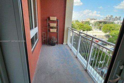 Condo à Miami, Floride, 2 chambres  № 2288138