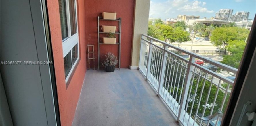 Condo à Miami, Floride, 2 chambres  № 2288138