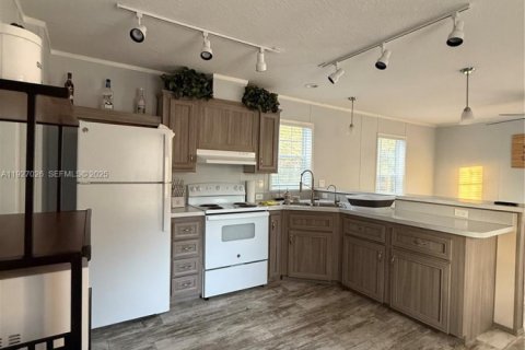 Снять в аренду квартиру в Клуистон, Флорида 2 спальни, 89.19м2, № 1988225 - фото 6