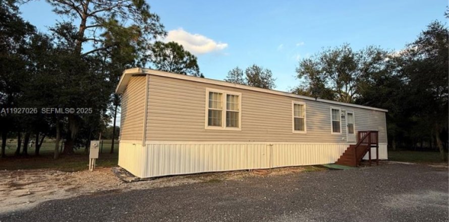 Квартира в Клуистон, Флорида 2 спальни, 89.19м2 № 1988225