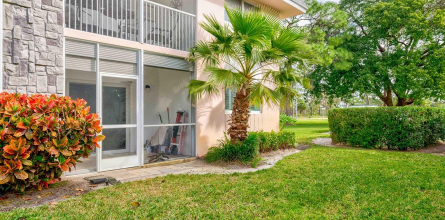 Condominio en Jupiter, Florida, 2 dormitorios № 956964