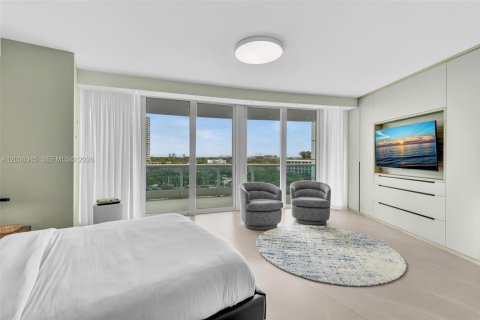 Condo in Miami, Florida, 2 bedrooms № 2153827 - photo 19