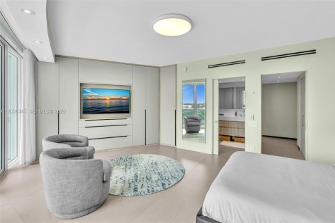 Condo in Miami, Florida, 2 bedrooms № 2153827 - photo 20