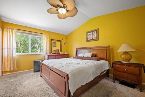 Townhouse in West Palm Beach, Florida 2 bedrooms, 122.82 sq.m. № 2244023 - photo 15